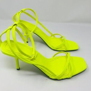 ❗️SOLD❗️ strap heeled sandals